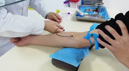 抽血可以查孩子长白斑的原因吗