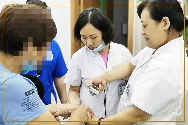 儿童白斑的治疗更要关怀心灵