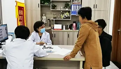 高霞医生白癜风治疗案例2